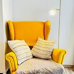 Zentrales Und Gemuetliches In Mit Balkon,badewanne Und Parkplatz Passau
