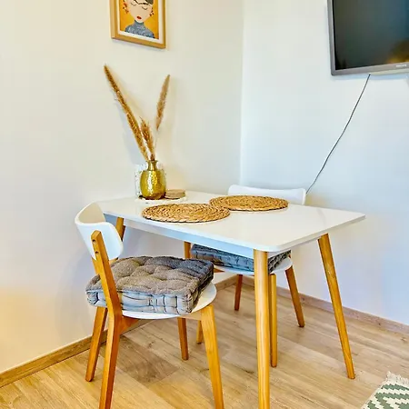 Zentrales Und Gemuetliches In Mit Balkon,badewanne Und Parkplatz Lejlighed *