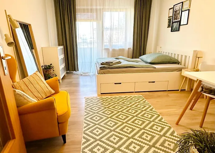 Lejlighed Zentrales Und Gemuetliches In Mit Balkon,badewanne Und Parkplatz Passau