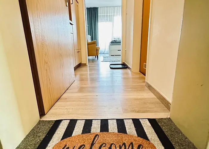 Zentrales Und Gemuetliches In Mit Balkon,badewanne Und Parkplatz * Passau